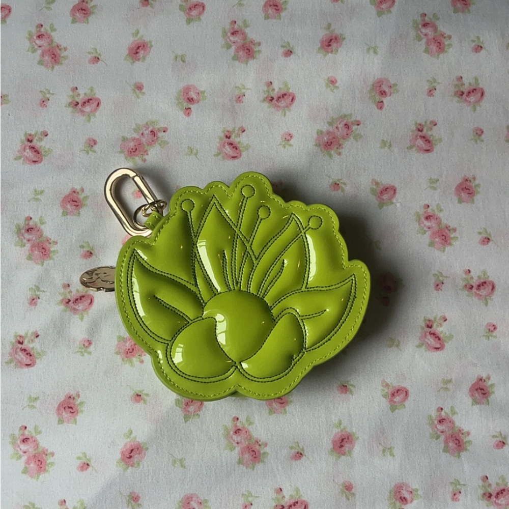 Bath & Body Works Princess Tiana Lotus Flower Coin Purse Keychain Wallet